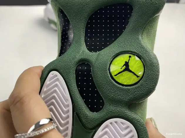 13 Retro Air PE